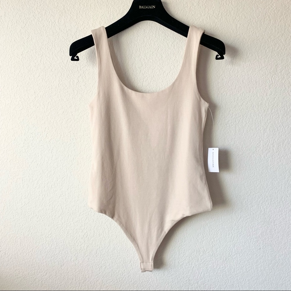 Banana republic nude bodysuit scoop back